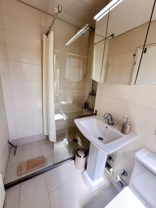 Stylish Studio Apartment With Beautiful Balcony Ингольштадт Экстерьер фото